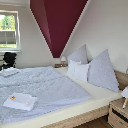 Zum Surgrund Doppelzimmer Nr 6 Semesterbostad